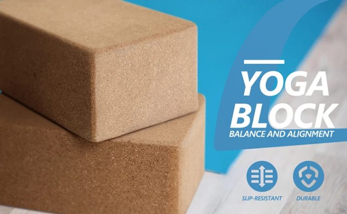 A blue sports equipment model displayed on the product page